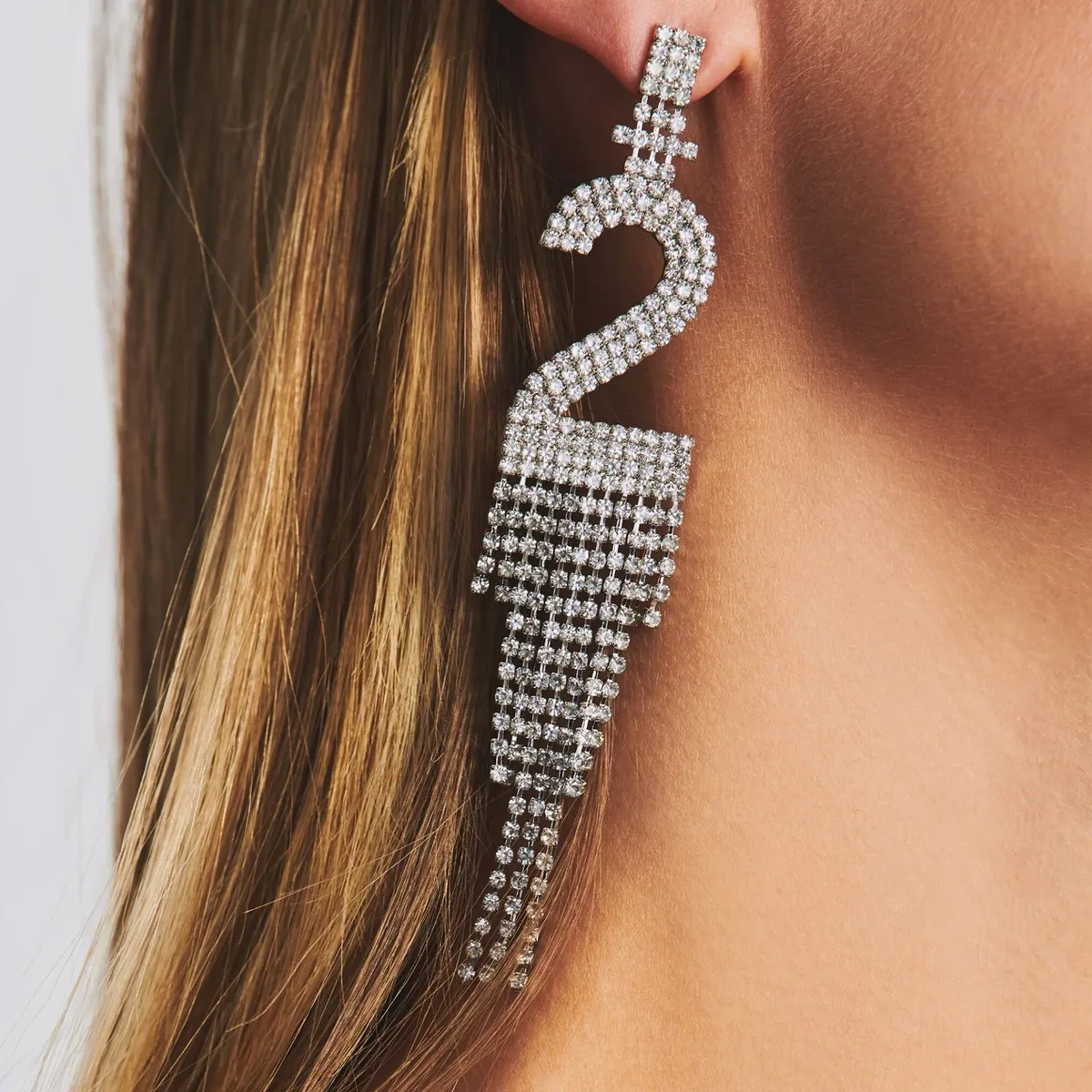 RHINESTONE NUMBER EARRINGS for Women Initial 0-9 Number Letter Alphabet Fringe Wedding Birthday Earrings with Rhinestone Accesso
RHINESTONE NUMBER EARRINGS for Women Initial 0-9 Number Letter Alphabet Fringe Wedding Birthday Earrings with Rhinestone Accesso