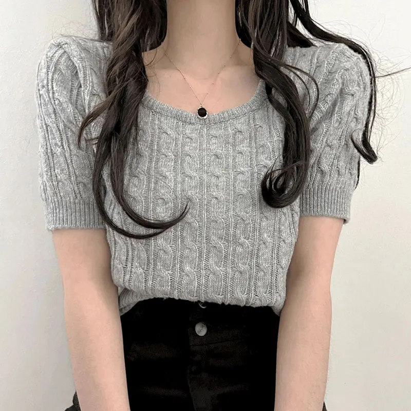 Korean Chic Summer Retro Gentle U-neck Pullover Hemp Pattern Design Waist Thin Short-sleeved Knitted T-shirt Tops
Korean Chic Summer Retro Gentle U-neck Pullover Hemp Pattern Design Waist Thin Short-sleeved Knitted T-shirt Tops