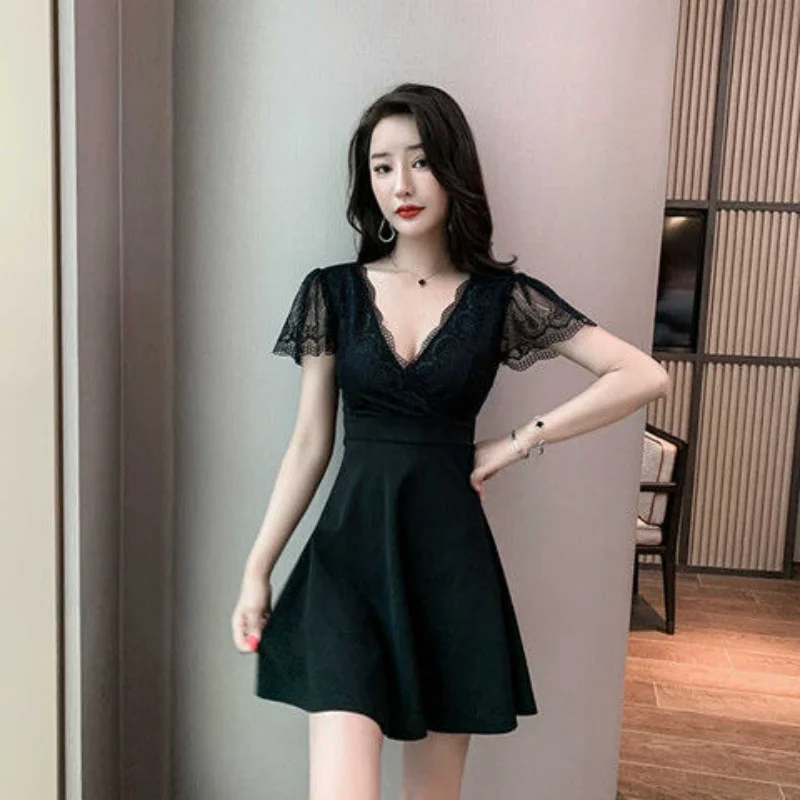 Short Skirt Low-cut V-neck Cover Belly Show Thin Night Work Clothes Nightclub Sexy Lace Sexy Dress
Short Skirt Low-cut V-neck Cover Belly Show Thin Night Work Clothes Nightclub Sexy Lace Sexy Dress