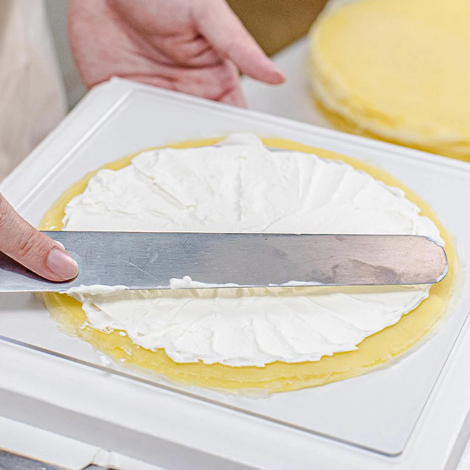 New Hot Round Hollow Design Baking Mold Odorless and Non-toxic Baking Mold for Quickly Making Cake Embryos
New Hot Round Hollow Design Baking Mold Odorless and Non-toxic Baking Mold for Quickly Making Cake Embryos