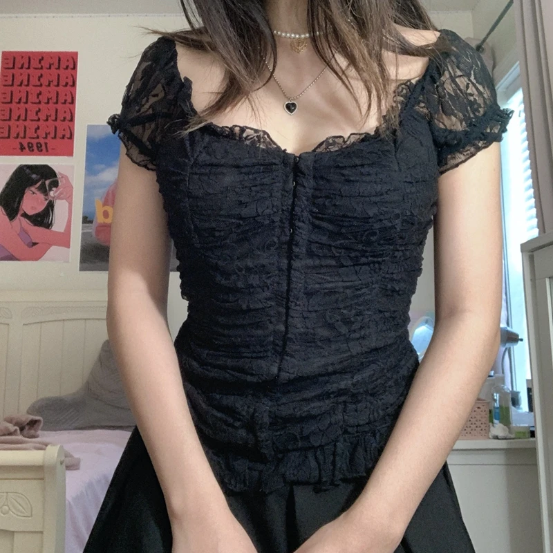 Сексуальный укороченный топ с низким вырезом и булавками, Y2K, винтажная черная Цветочная Кружевная футболка с коротким рукавом, Fairycore, гранж,...
Сексуальный укороченный топ с низким вырезом и булавками, Y2K, винтажная черная Цветочная Кружевная футболка с коротким рукавом, Fairycore, гранж,...