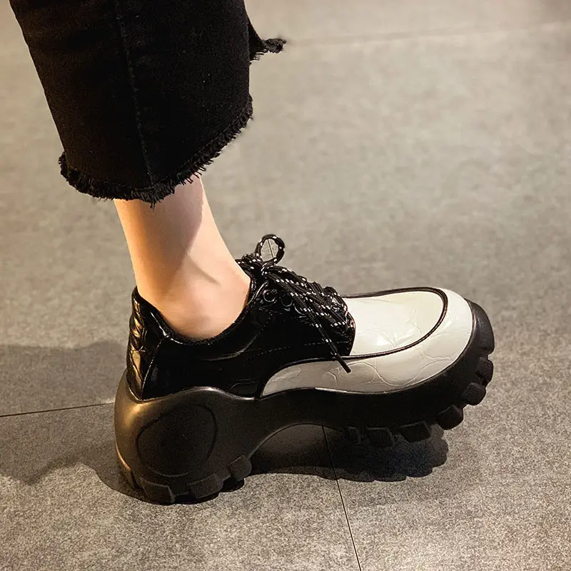 guixianglai Retro Women's 2022 Spring New Fleece-Lined Women's Sneakers Non-Slip Fashion All-Matching Ins Fashion
guixianglai Retro Women's 2022 Spring New Fleece-Lined Women's Sneakers Non-Slip Fashion All-Matching Ins Fashion