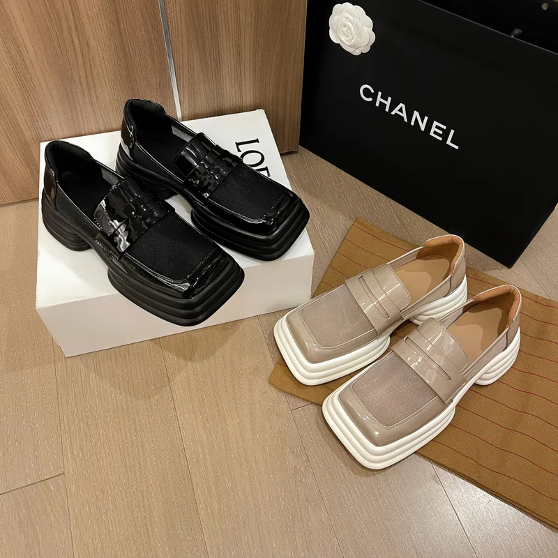 2022 New Single Shoes Square Toe Women Pumps Solid Patent Leather Shoe Slip on Ladies Dress Platform Shoes Breathable Largesize
2022 New Single Shoes Square Toe Women Pumps Solid Patent Leather Shoe Slip on Ladies Dress Platform Shoes Breathable Largesize