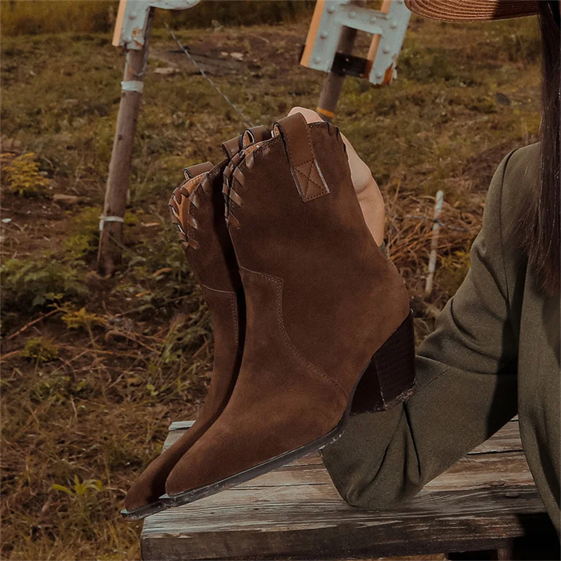 Women Ankle Boots 2022 Winter Luxury Cattle Suede Sexy High Heel Boutique Women Shoes Elegant Pointed Short Lady Western Boots
Women Ankle Boots 2022 Winter Luxury Cattle Suede Sexy High Heel Boutique Women Shoes Elegant Pointed Short Lady Western Boots