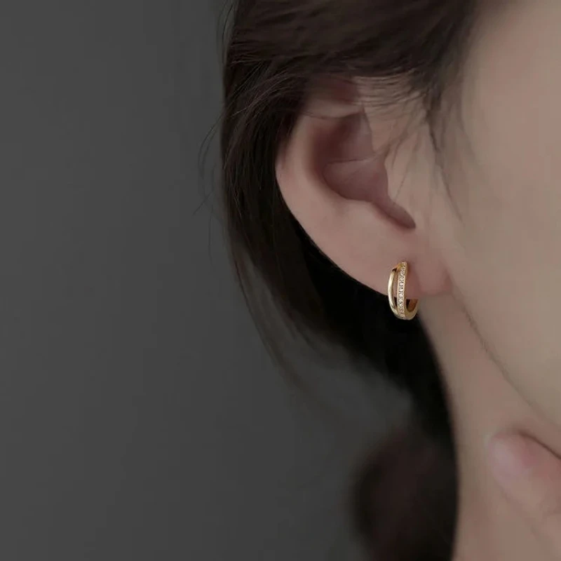 Women Copper Alloy Geometric Double-layer Ring Studded Earrings Delicate Simple Ear Button Earrings Fashion Jewelry Gift
Women Copper Alloy Geometric Double-layer Ring Studded Earrings Delicate Simple Ear Button Earrings Fashion Jewelry Gift
