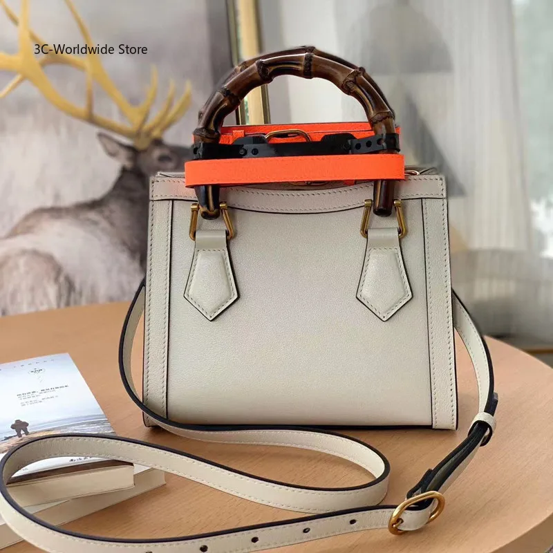 New luxury Genuine Leather Bamboo Women's Handbag Unique Double Handled Women's Single Shoulder High-end Women's Crossbody Bag
New luxury Genuine Leather Bamboo Women's Handbag Unique Double Handled Women's Single Shoulder High-end Women's Crossbody Bag
