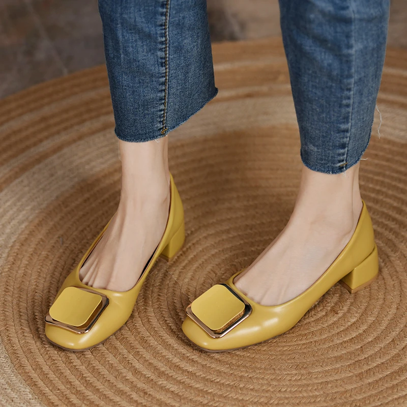 Soft sole soft leather single shoes women 2021 new square toe shallow mouth thick heel nude color mid-heel women's shoes
Soft sole soft leather single shoes women 2021 new square toe shallow mouth thick heel nude color mid-heel women's shoes