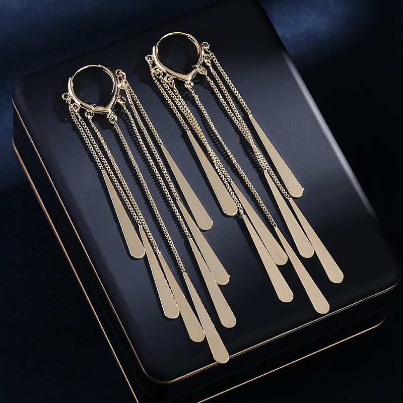 Sequins Long Tassel Dangle Earrings Small Design Senior Sense Tide Suitable for Round Face Modification Face Earrings Wholesale
Sequins Long Tassel Dangle Earrings Small Design Senior Sense Tide Suitable for Round Face Modification Face Earrings Wholesale
