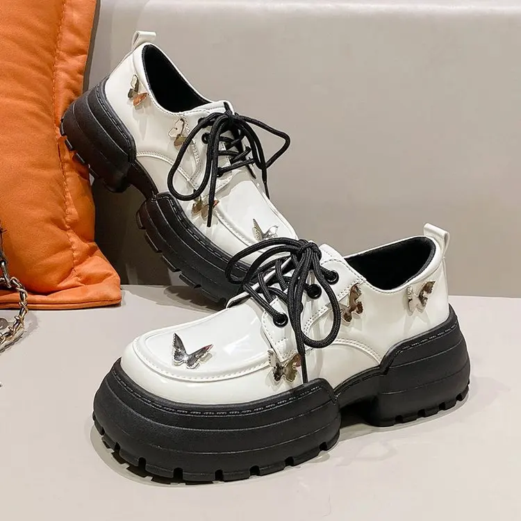 Patent Leather Chunky Loafers Women Platform Shoes Round Toe Metal Butterfly Ladies Flats Slip on Handmade Shoes Woman Flats 
Patent Leather Chunky Loafers Women Platform Shoes Round Toe Metal Butterfly Ladies Flats Slip on Handmade Shoes Woman Flats