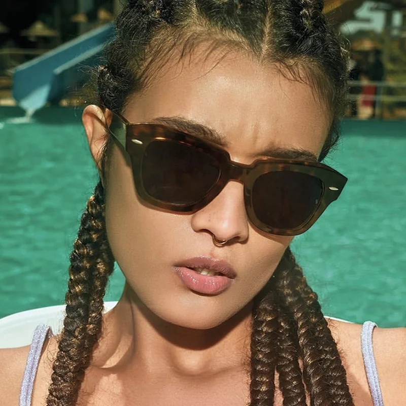DYTYMJ Fashion Irregular Sunglasses Women UV Protection Big Frame Sunglasses Men Hip Hop Vintage Gothic Gafas De Sol Mujer
DYTYMJ Fashion Irregular Sunglasses Women UV Protection Big Frame Sunglasses Men Hip Hop Vintage Gothic Gafas De Sol Mujer