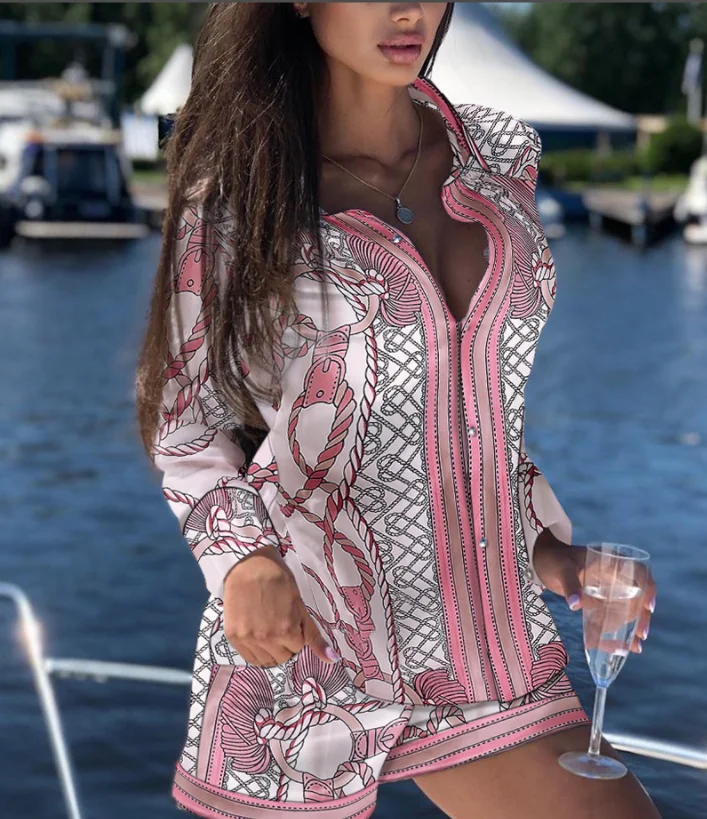 Spring Long Sleeve Round Hole Embroidered Button Top Shirt & Bag Design Solid Color Shorts Set Summer Women's Casual White Suit
Spring Long Sleeve Round Hole Embroidered Button Top Shirt & Bag Design Solid Color Shorts Set Summer Women's Casual White Suit