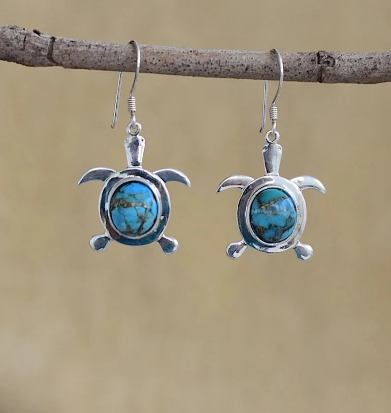Vintage Fashion Silver Turtle Earrings Inlaid Purple Turquoise Earrings Jewelry for Women Girl Jewelry Gifts
Vintage Fashion Silver Turtle Earrings Inlaid Purple Turquoise Earrings Jewelry for Women Girl Jewelry Gifts