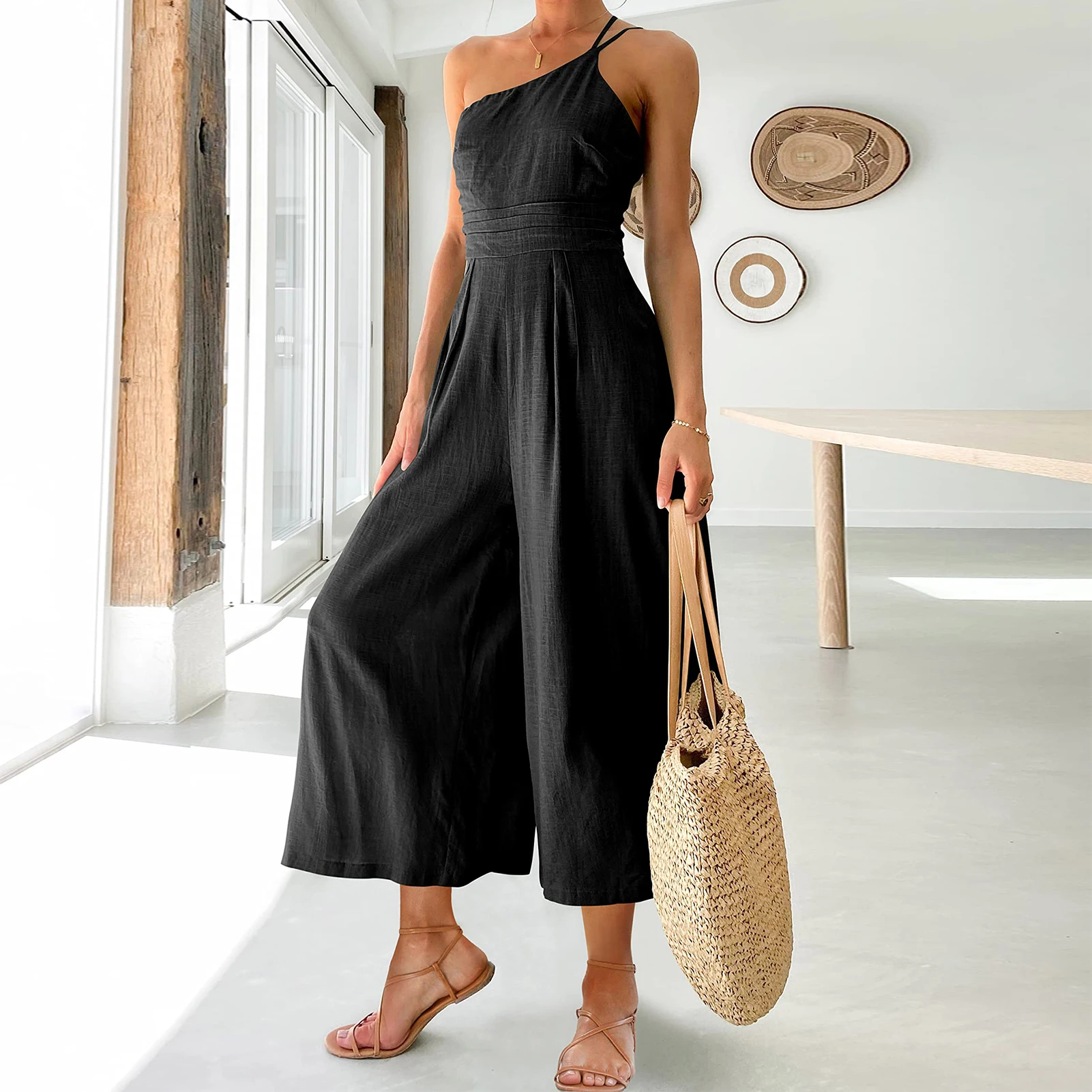 Straps One Shoulder Romper Casual Overalls Sleeveless Backless Summer Clothes Playsuit Women Strappy Jumpsuit Pleated Trousers
Straps One Shoulder Romper Casual Overalls Sleeveless Backless Summer Clothes Playsuit Women Strappy Jumpsuit Pleated Trousers