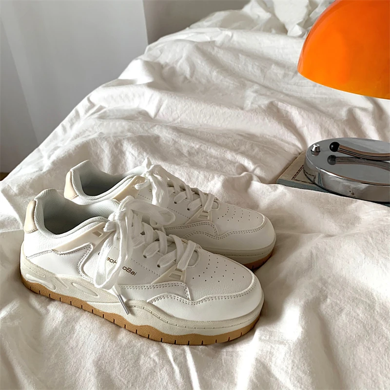 INS Brand Leather White Sneakers For Women 2023 Ladies Flats Lace Up Female Vulcanized Shoes Woman Sports Sneakers Spring Autumn
INS Brand Leather White Sneakers For Women 2023 Ladies Flats Lace Up Female Vulcanized Shoes Woman Sports Sneakers Spring Autumn