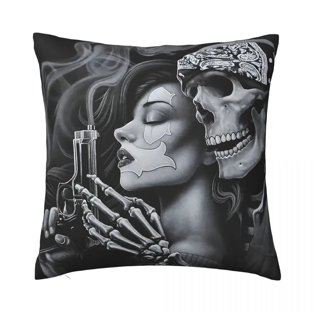 Декоративная подушка с принтом в виде черепа, 45x45 см 
Декоративная подушка с принтом в виде черепа, 45x45 см