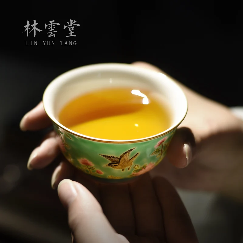 |Lin Yuntang hand painted bird chrysanthemum enamel Master Cup single cup Jingdezhen handmade ceramic tea cup lyt9141
|Lin Yuntang hand painted bird chrysanthemum enamel Master Cup single cup Jingdezhen handmade ceramic tea cup lyt9141
