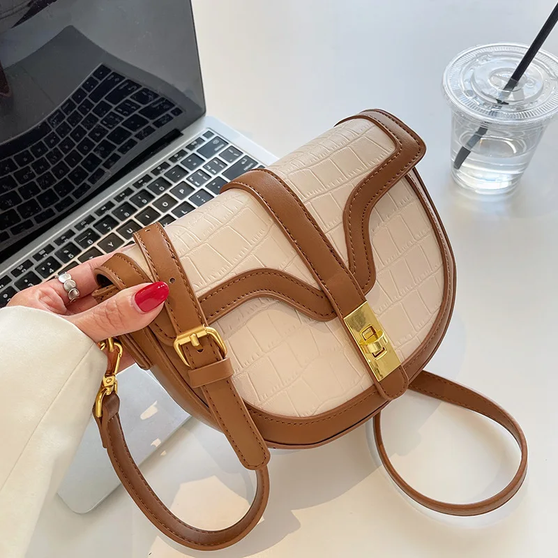 This year's popular small bag women's 2022 new all-match messenger bag high-quality texture fashion single-shoulder saddle bag
This year's popular small bag women's 2022 new all-match messenger bag high-quality texture fashion single-shoulder saddle bag