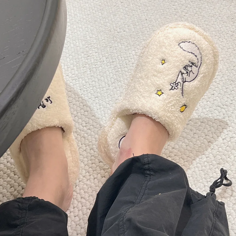 2023 зимние европейские и американские женские домашние тапочки из искусственного и нескользящего меха, домашние хлопковые тапочки 4668
2023 зимние европейские и американские женские домашние тапочки из искусственного и нескользящего меха, домашние хлопковые тапочки 4668