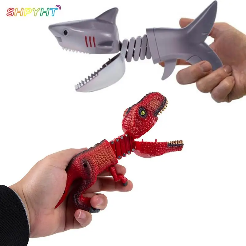 Creative Funny Spoof Shark Dinosaur Telescopic Spring Manipulator Clip Bite Hand Dinosaur Prank Parent-child Interaction Toys
Creative Funny Spoof Shark Dinosaur Telescopic Spring Manipulator Clip Bite Hand Dinosaur Prank Parent-child Interaction Toys