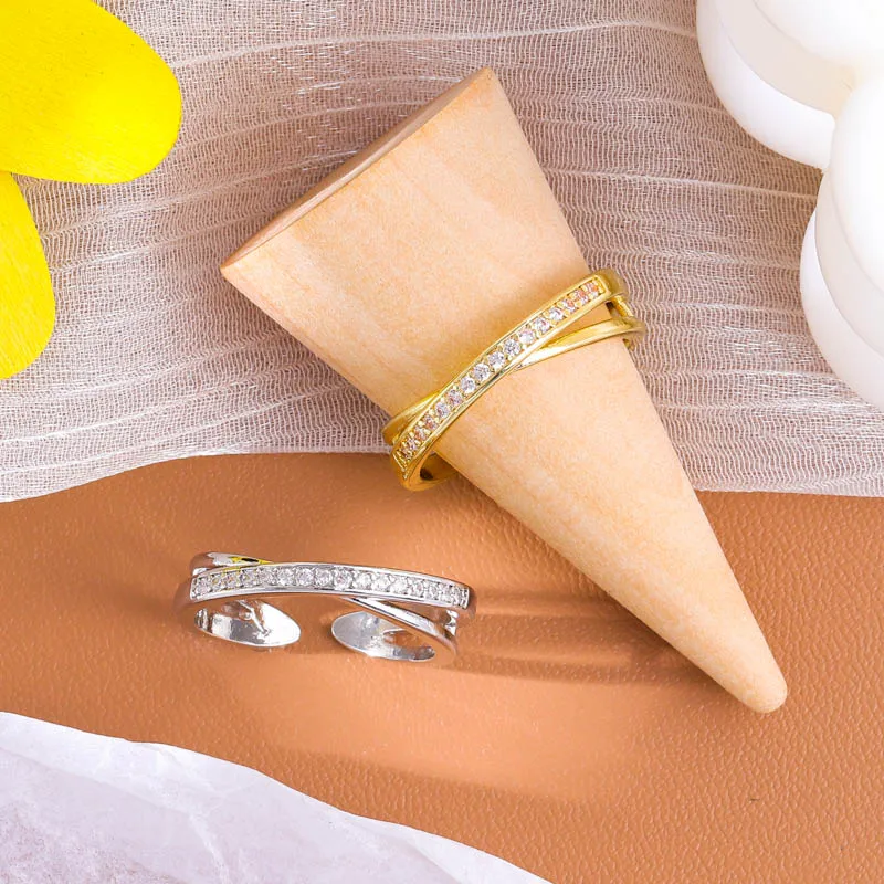 2022 Fashion Trend Couple Luxury Zircon Open Adjustment Finger Ring Ladies Engagement Party Exquisite Jewelry Gift Wholesale
2022 Fashion Trend Couple Luxury Zircon Open Adjustment Finger Ring Ladies Engagement Party Exquisite Jewelry Gift Wholesale