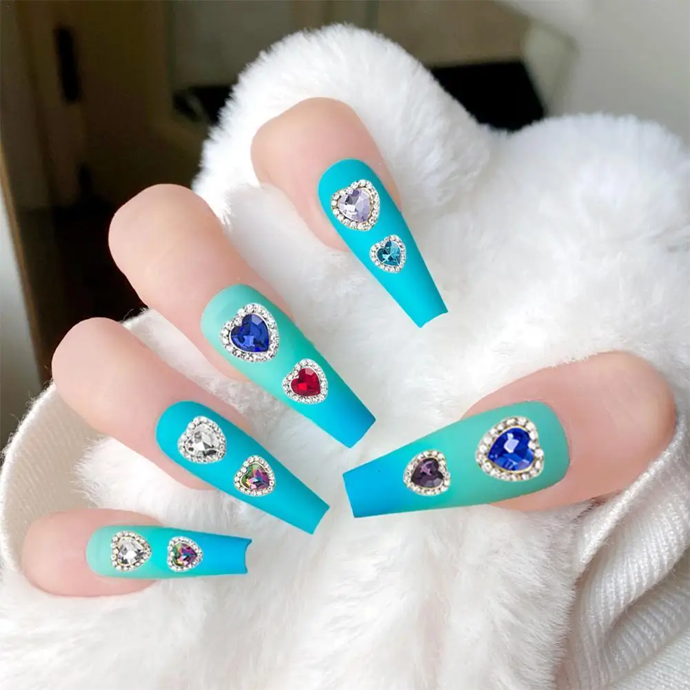 22pcs Loving Heart Nail Decorations Valentine's Day Luxury Diamond Gilding Glitter Hearts Shape Rhinestones Nail Supplies
22pcs Loving Heart Nail Decorations Valentine's Day Luxury Diamond Gilding Glitter Hearts Shape Rhinestones Nail Supplies