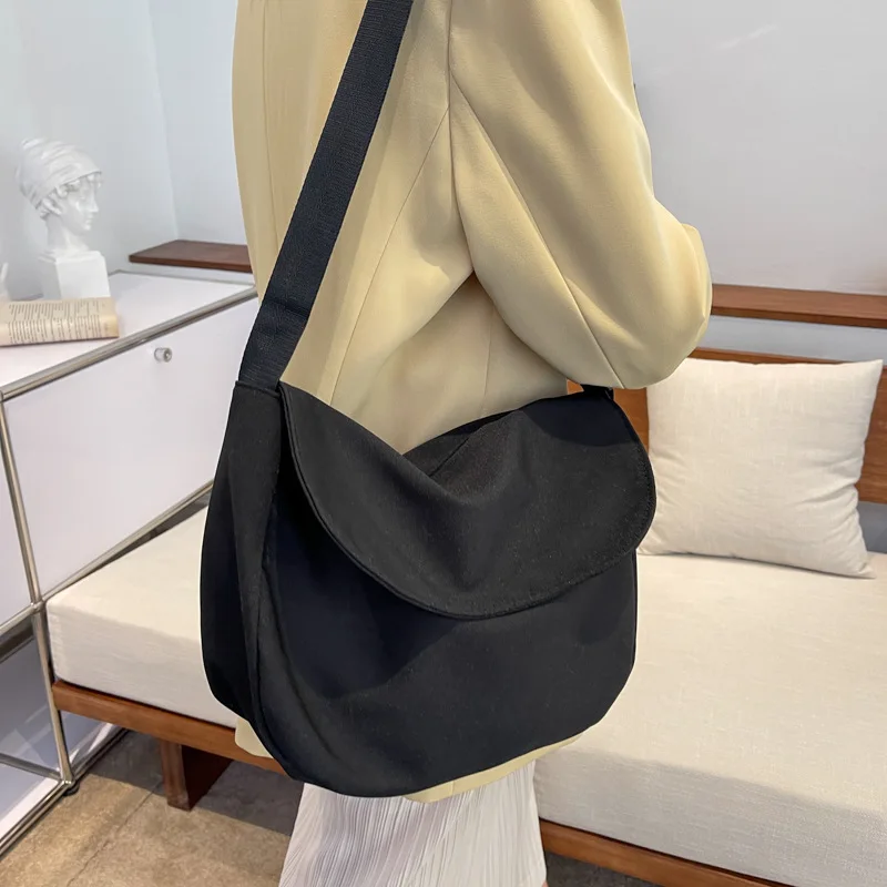 Solid Color Women Crossbody Bag Simple Ladies Shoulder Bag Waterproof Nylon Women'S Handbags Fashion Messenger Bag Women bolsas
Solid Color Women Crossbody Bag Simple Ladies Shoulder Bag Waterproof Nylon Women'S Handbags Fashion Messenger Bag Women bolsas