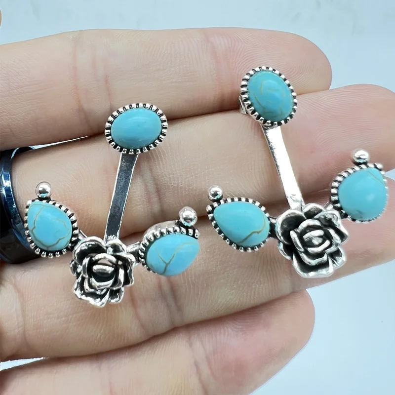 Fashion Metal Hand Carved Floral Earrings Set with Green Stone Hook Drop Earrings for Women
Fashion Metal Hand Carved Floral Earrings Set with Green Stone Hook Drop Earrings for Women