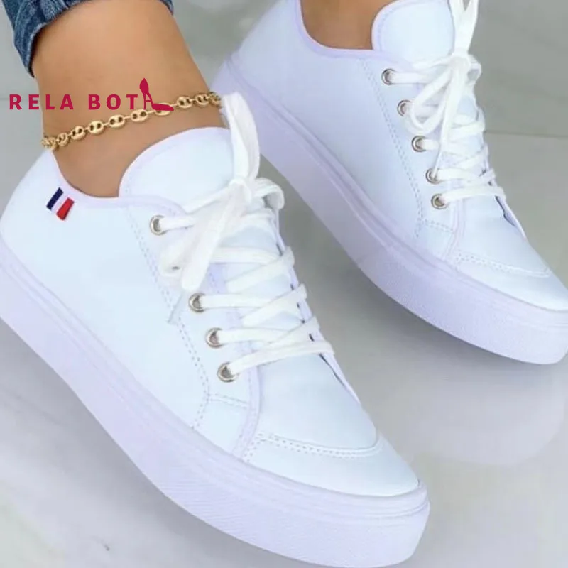 Large Size Single Shoes Female New Round Head Thick Low Sole Stick Rubber Shoes Single Patent Leather Breathable Women Sneakers
Large Size Single Shoes Female New Round Head Thick Low Sole Stick Rubber Shoes Single Patent Leather Breathable Women Sneakers