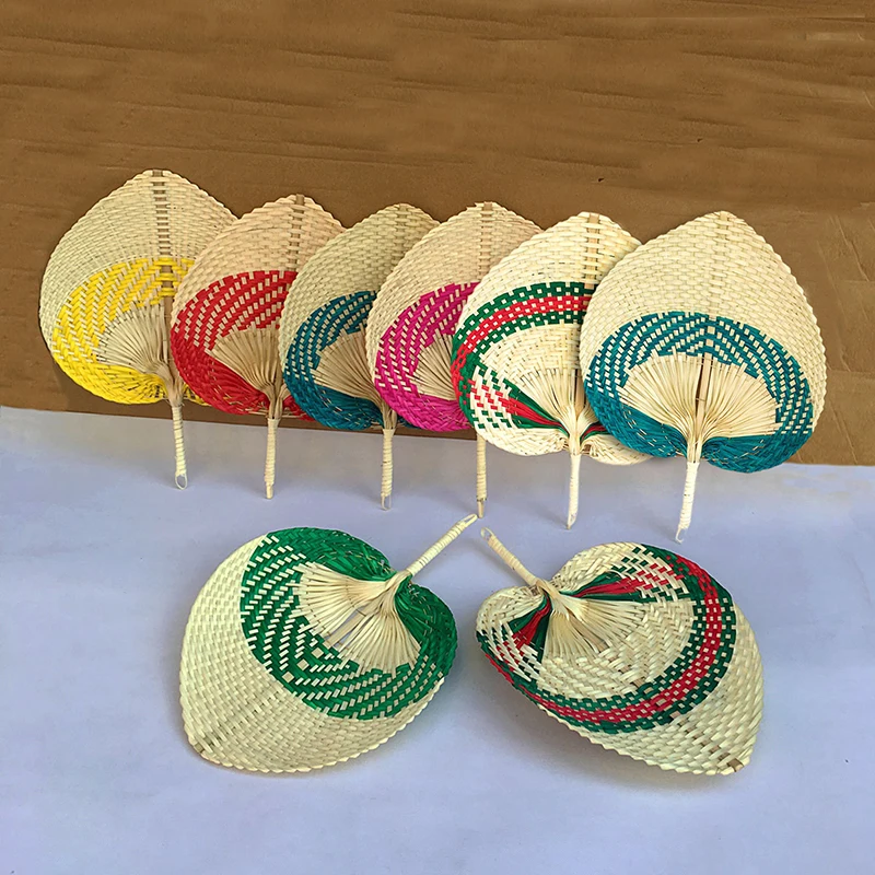 Natural Hand-Woven Straw Fan Summer Cooling Mosquito Repellent Hand Fans Gifts Decorative Hand Fan Gift Party Wedding Supplies
Natural Hand-Woven Straw Fan Summer Cooling Mosquito Repellent Hand Fans Gifts Decorative Hand Fan Gift Party Wedding Supplies