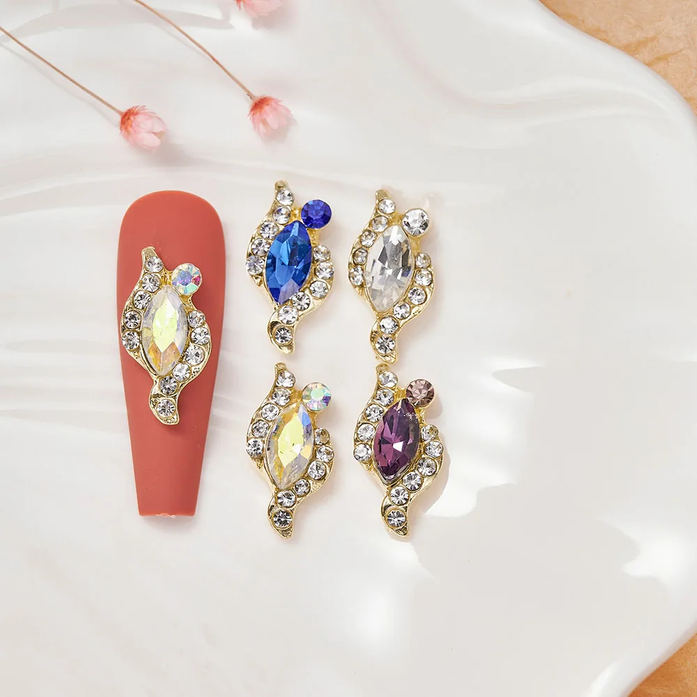 10PCS/Lot Luxury Zircon Nail Charms Rhinestone Sparkle Diamond Crystal Nail Art Decor Ornament Metal Frame Manicure Jewelry#85JD
10PCS/Lot Luxury Zircon Nail Charms Rhinestone Sparkle Diamond Crystal Nail Art Decor Ornament Metal Frame Manicure Jewelry#85JD