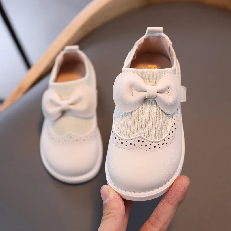 Children's New Solid Round Head Anti Slip Cotton Single Boot Girls' Soft Sole Casual Warm Breathable Small Leather Shoes
Children's New Solid Round Head Anti Slip Cotton Single Boot Girls' Soft Sole Casual Warm Breathable Small Leather Shoes