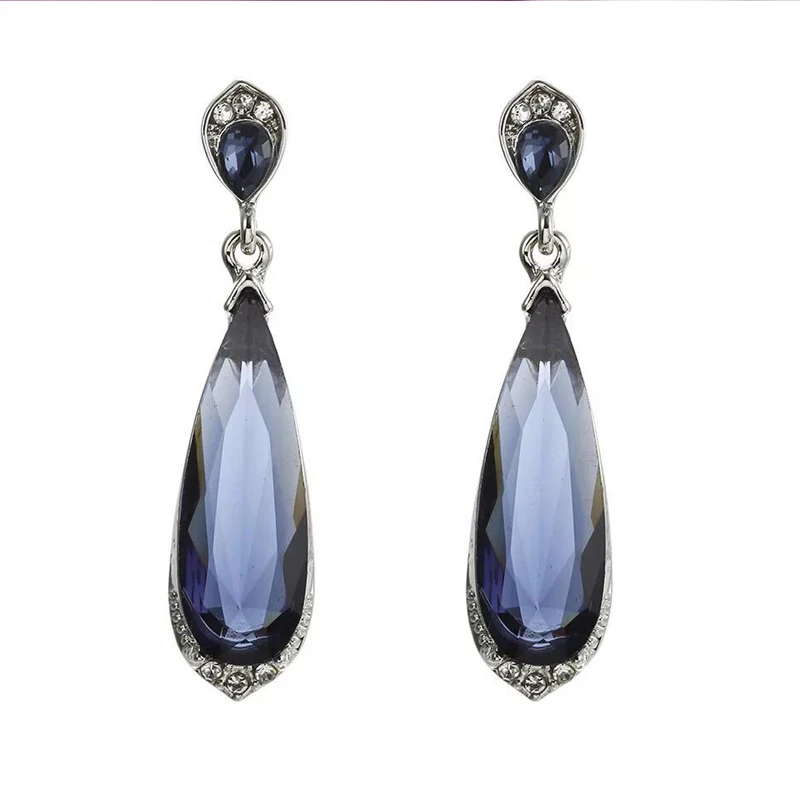 New European and American Fashion Blue Long Zircon Drop Earrings Temperament Lady Earrings Jewelry Whole Sale
New European and American Fashion Blue Long Zircon Drop Earrings Temperament Lady Earrings Jewelry Whole Sale