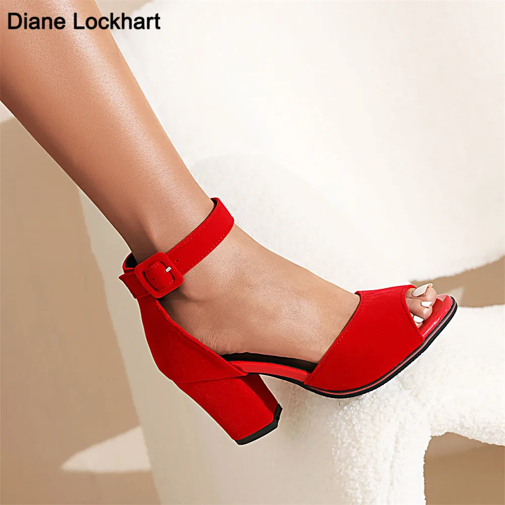 High-heeled Women Sandals 2022 Summer Wild High-heeled Shoes With a Word Buckle Small Size Peep toe Suede Roman Sandals 33-43
High-heeled Women Sandals 2022 Summer Wild High-heeled Shoes With a Word Buckle Small Size Peep toe Suede Roman Sandals 33-43