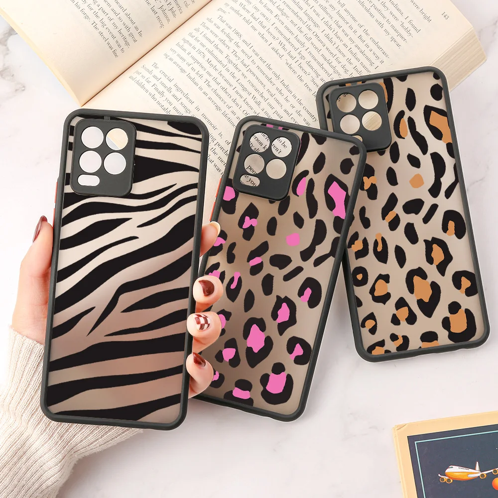 Case for Realme 8 Pro Case Realme 8i C21 C21Y C25 C20 C15 V13 GT NEO2 PC Funda OPPO A54 A74 A15 A9 A5 2020 Luxury Leopard Cover
Case for Realme 8 Pro Case Realme 8i C21 C21Y C25 C20 C15 V13 GT NEO2 PC Funda OPPO A54 A74 A15 A9 A5 2020 Luxury Leopard Cover