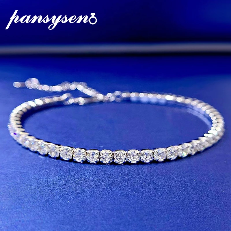 Женский браслет из серебра 925 пробы с бриллиантами 3 мм
Женский браслет из серебра 925 пробы с бриллиантами 3 мм