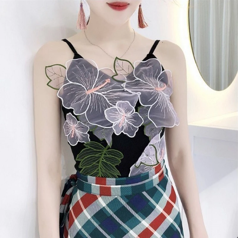 Vintage Tops Women Pink Flower CropTop Patchwork Tank Top Camis Sexy Clothing Femme Embroidery Streetwear
Vintage Tops Women Pink Flower CropTop Patchwork Tank Top Camis Sexy Clothing Femme Embroidery Streetwear