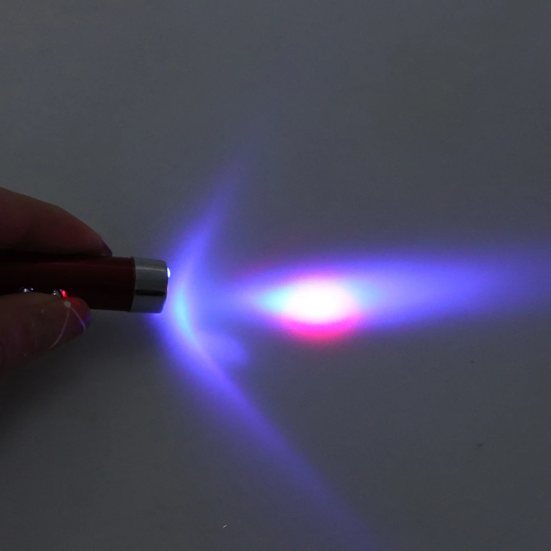 3In1 UV Banknote Detection Lamp High-quality Powerful Mini LED Flashlight With Buckle Hanging Waterproof Design Random Color 1PC
3In1 UV Banknote Detection Lamp High-quality Powerful Mini LED Flashlight With Buckle Hanging Waterproof Design Random Color 1PC