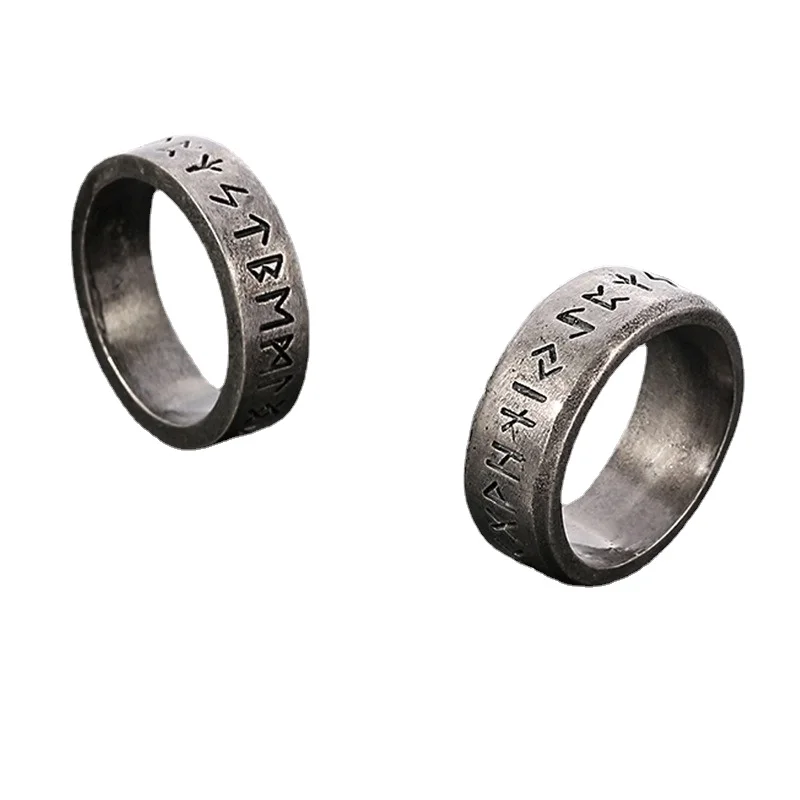 Мужское кольцо из титановой стали с гравировкой на указательный палец
Мужское кольцо из титановой стали с гравировкой на указательный палец