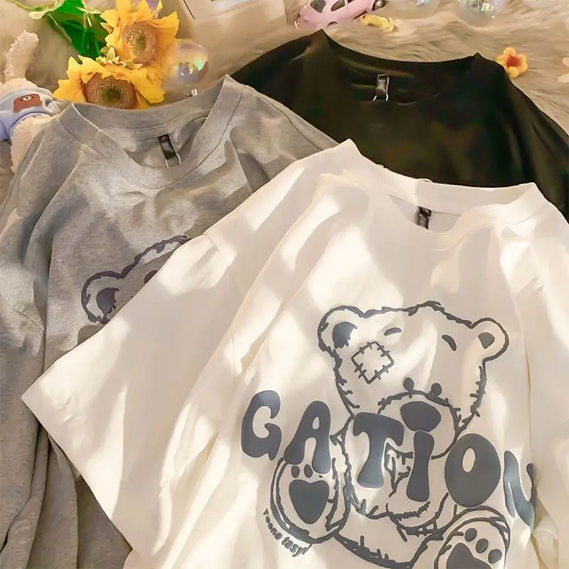 Футболка женская с принтом медведя в японском стиле, модная брендовая свободная Универсальная футболка с коротким рукавом и коротким рукав...
Футболка женская с принтом медведя в японском стиле, модная брендовая свободная Универсальная футболка с коротким рукавом и коротким рукав...