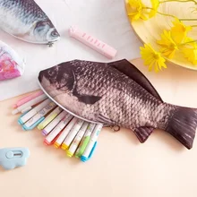 Carp Pen Bag Realistic Fish Shape Make-up Pouch Pen Pencil Case With Zipper Makeup Pouch Casual Gift Toiletry Wash Funny Handbag