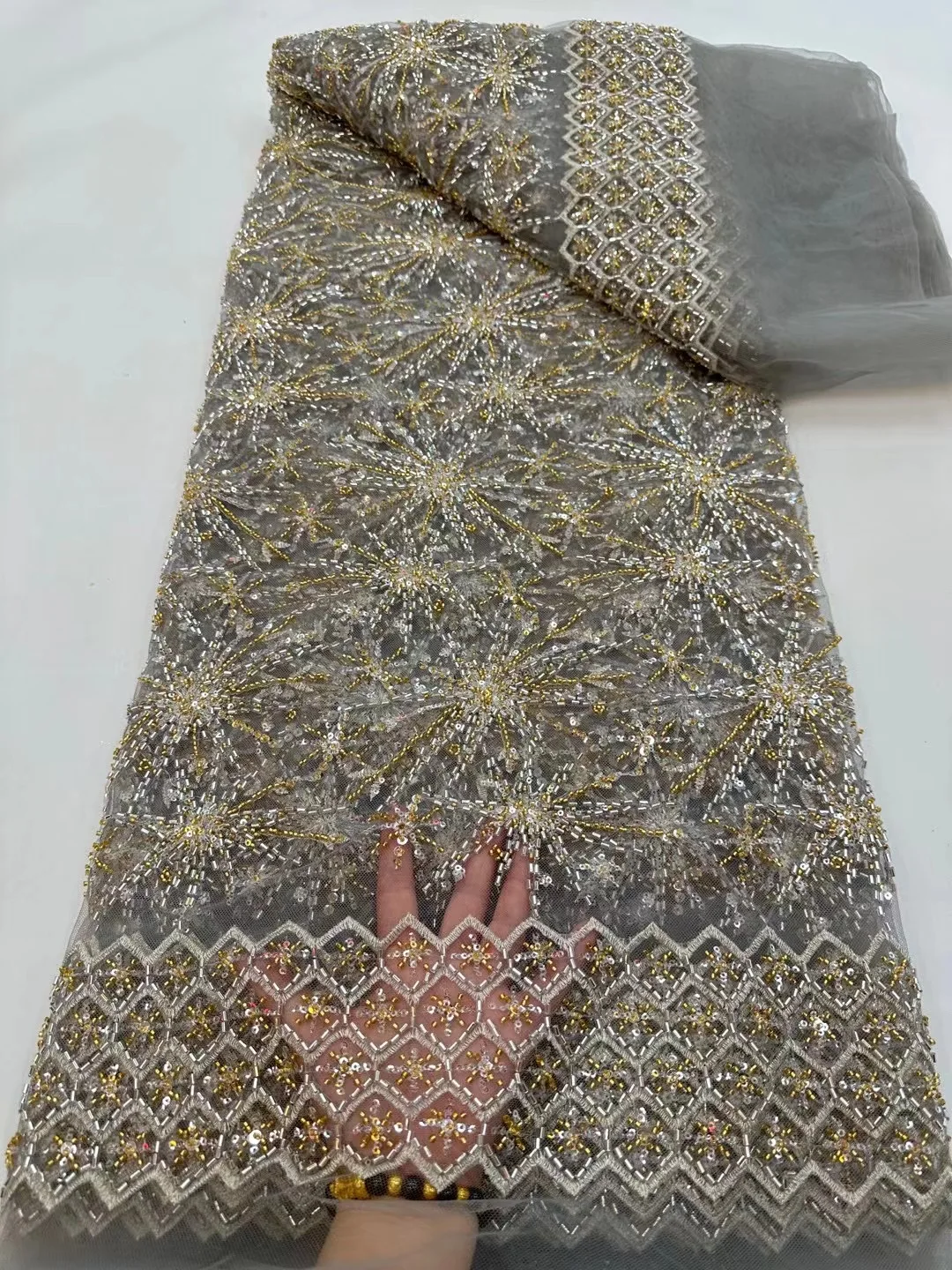 

Модная французская ручная работа Тюлевая кружевная ткань с блестками 2023, африканская Высококачественная роскошная кружевная ткань из бисера для свадебных платьев