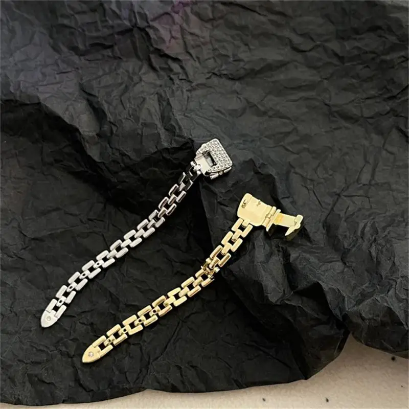 Belt Buckle Ring Metal Soft Chain Personality Trend Fashion Ins Net Red Cold Wind Ring For Women Fashion Jewelry Gifts
Belt Buckle Ring Metal Soft Chain Personality Trend Fashion Ins Net Red Cold Wind Ring For Women Fashion Jewelry Gifts