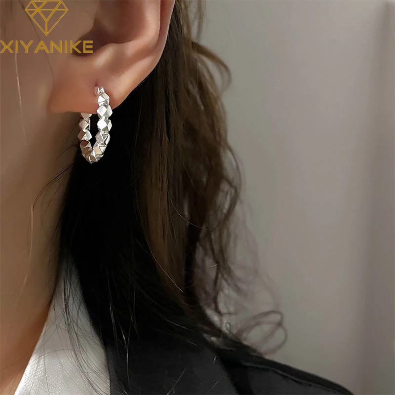 XIYANIKE Multi Faceted Irregular Hoops Earrings For Women Girl New Fashion Statement Jewelry Accessoris Gift Party серьги 2022
XIYANIKE Multi Faceted Irregular Hoops Earrings For Women Girl New Fashion Statement Jewelry Accessoris Gift Party серьги 2022
