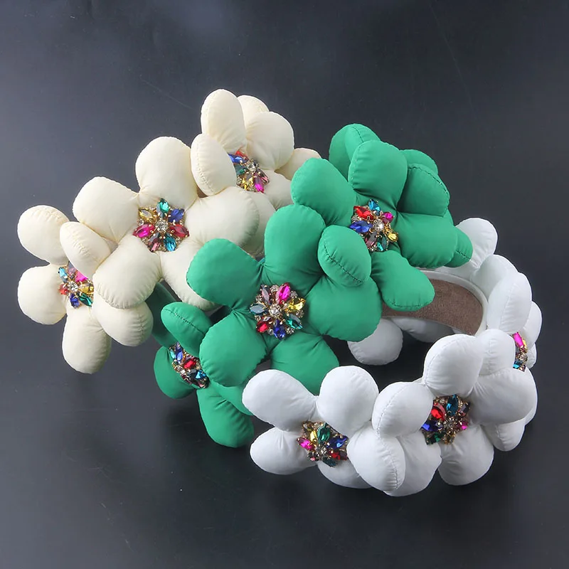 The new fashion temperament exaggerated fleshy rhinestone headband ladies street shooting travel hair accessories headwear 965
The new fashion temperament exaggerated fleshy rhinestone headband ladies street shooting travel hair accessories headwear 965