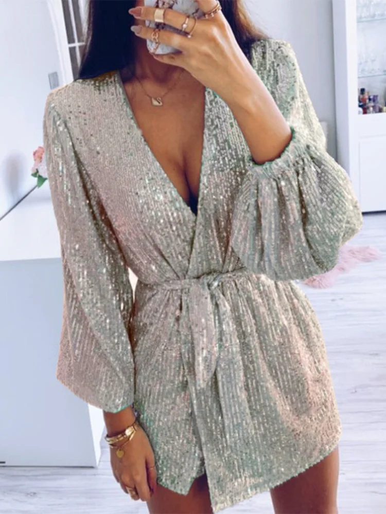 Sexy Deep V-neck Shiny Sequins Club Party Dress Elegant Lantern Lace Sleeves Mini Dress Spring Autumn Office Slim Solid Dresses
Sexy Deep V-neck Shiny Sequins Club Party Dress Elegant Lantern Lace Sleeves Mini Dress Spring Autumn Office Slim Solid Dresses