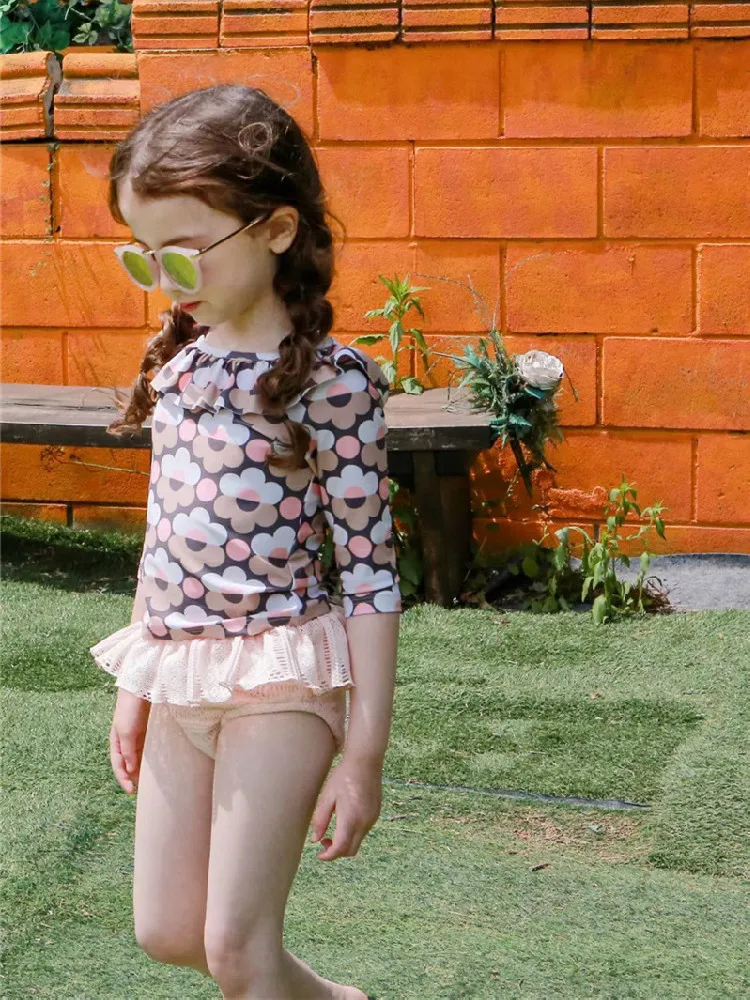 Toddler Girls Bathing Suit Ruffles Collar Little Girls Split Swimsuit Flower Fashion Infant Swimwear Vacation Baby Clothes Beach
Toddler Girls Bathing Suit Ruffles Collar Little Girls Split Swimsuit Flower Fashion Infant Swimwear Vacation Baby Clothes Beach
