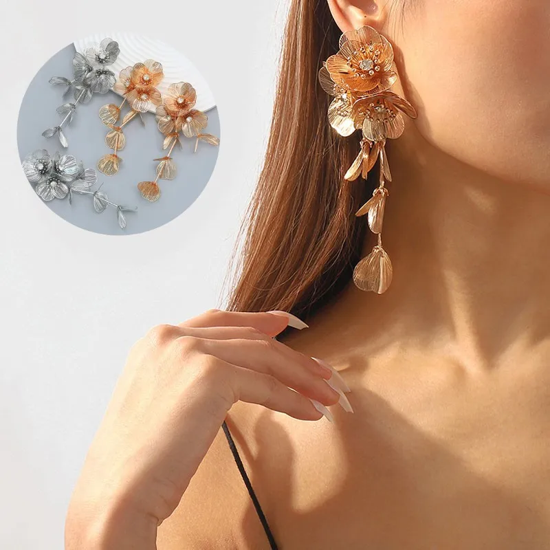 

Za Vintage Metal Flowers Exaggerated Earrings New Style Luxury Stereoscopic Rhinestones Clavicle Chain Items With Free Shipping