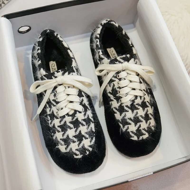 Winter Women's Plush Warm Shoes Houndstooth Lace-up Loafers Party and Work Wear Ladies Casual Flats Mary Jane Boat Shoes 2024
Winter Women's Plush Warm Shoes Houndstooth Lace-up Loafers Party and Work Wear Ladies Casual Flats Mary Jane Boat Shoes 2024