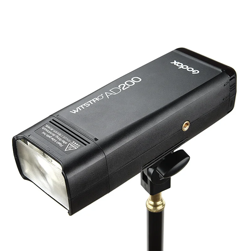 Godox AD200Pro 200Ws Outdoor Studio Strobe Rechargeable Camera Flash Light with 2900mAh Battery
Godox AD200Pro 200Ws Outdoor Studio Strobe Rechargeable Camera Flash Light with 2900mAh Battery