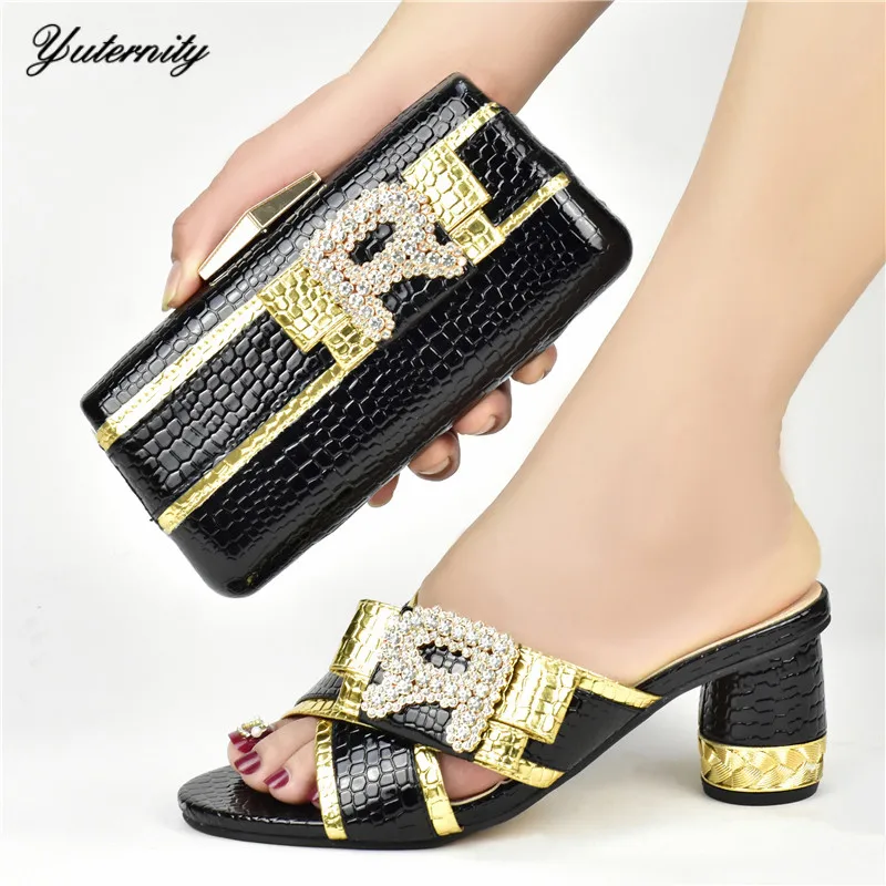 Italian Style Women High Heels Shoes And Bag To Match Set For Party African Fashion Rhinestone Pumps Shoes And Bag To Match Set
Italian Style Women High Heels Shoes And Bag To Match Set For Party African Fashion Rhinestone Pumps Shoes And Bag To Match Set